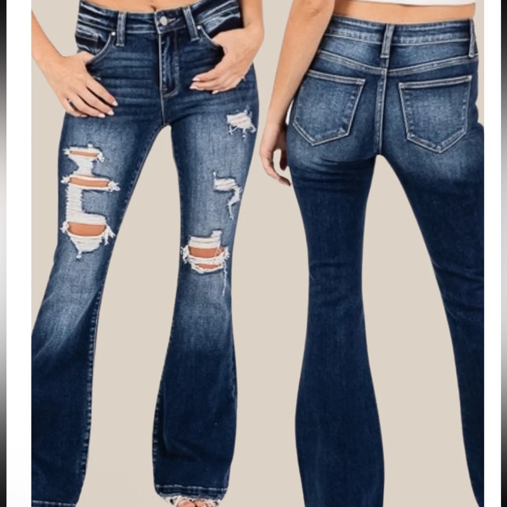 Petra153 NWT 7/27 Dark Blue Denim Jeans